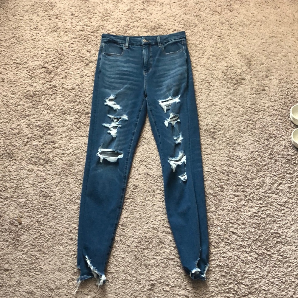 American Eagle distressed jeans
